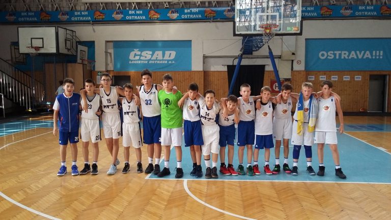 St.mini 2008, turnaj NH Ostrava, aneb „ahoj-jak-se máš“, Den1