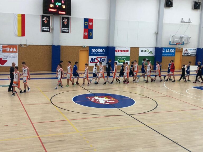 U14: Náročná dohrávka v Hradci Králové pro nás