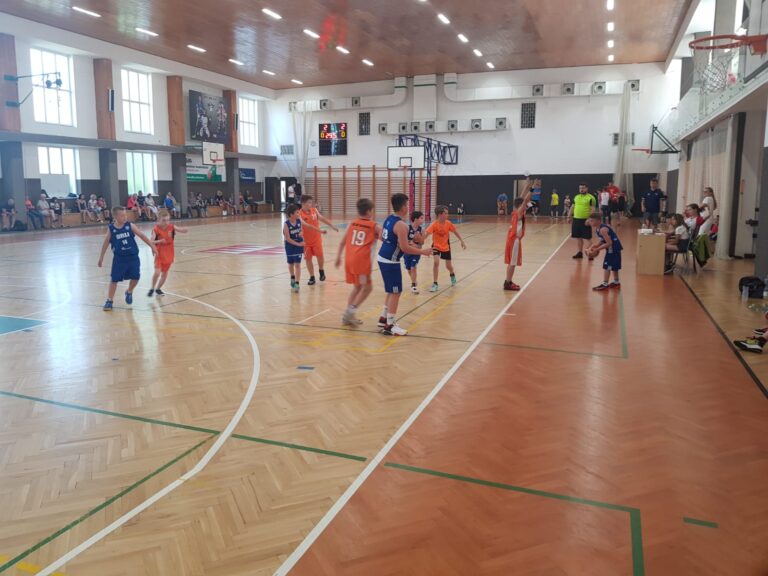 Kluci U11 si z nedělního turnaje v Mohelnici odváží 1. místo!