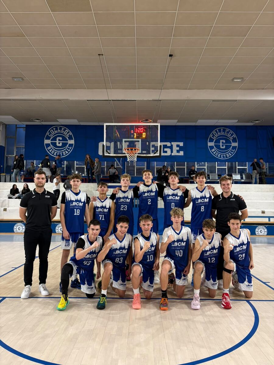 Tým BCM Olomouc U15 po turnaji EYBL v italském Borgomaneru